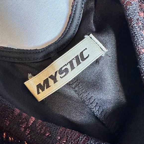 MYSTIC Lace Dress - Picture 5 of 8